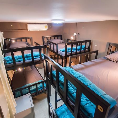 Full Stop. Hostel Patong Exterior photo